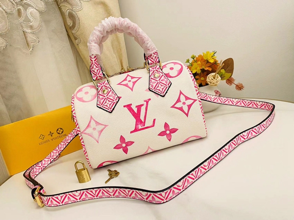 ルイヴィトンバッグ側面デザイン